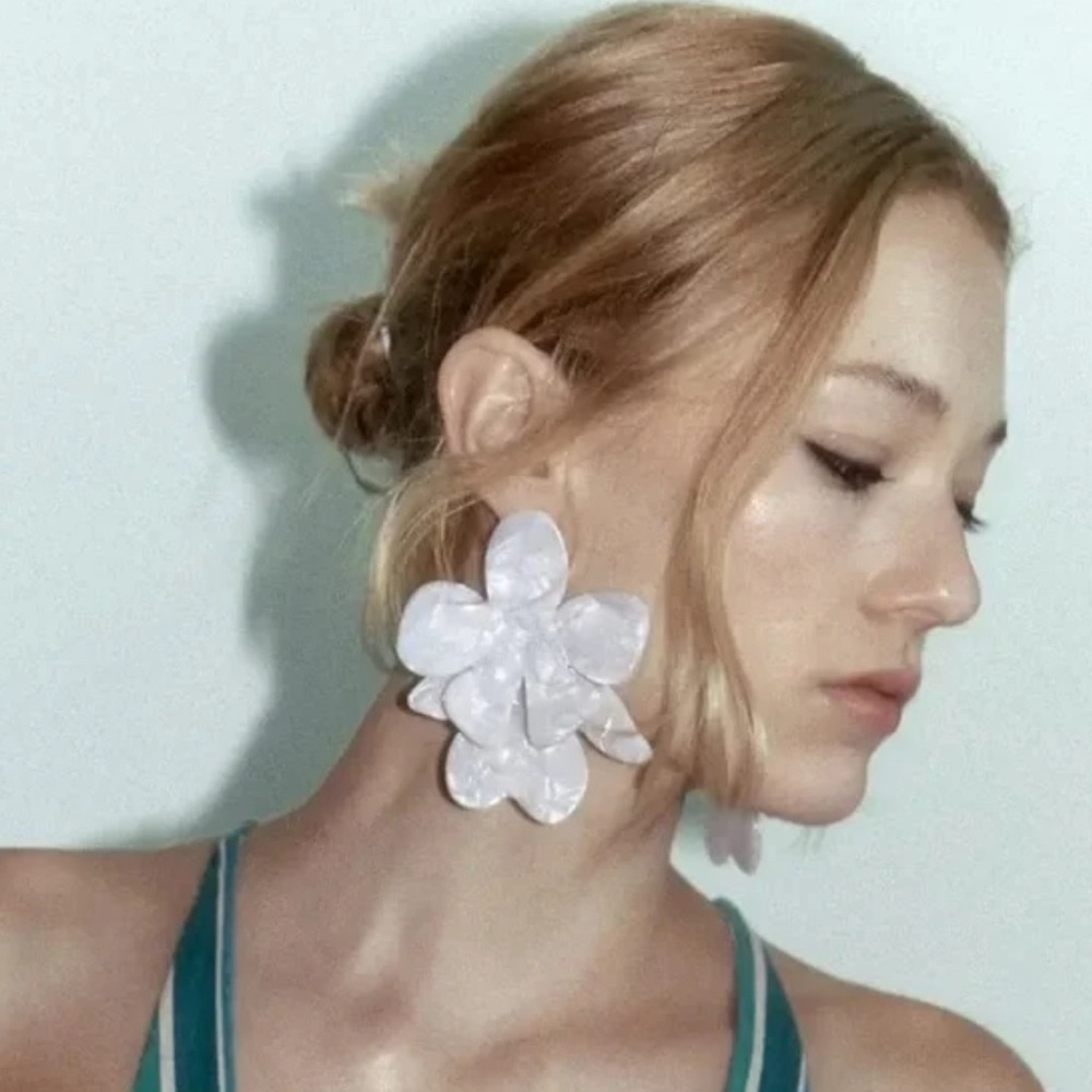 Zara Acetate Flower Earrings NWT